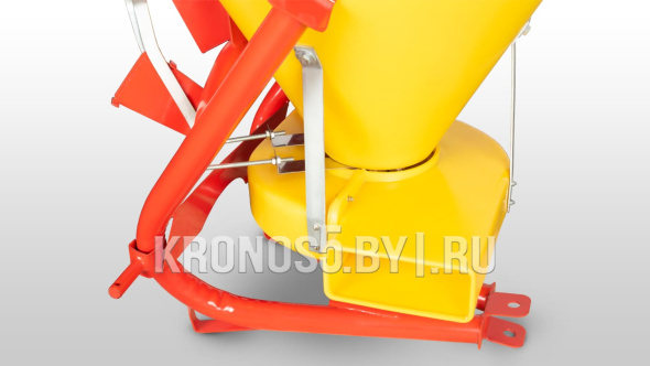 «Разбрасыватель навесной, садовый (Лейка) Strumyk S-500S (500 л)» - фото 8